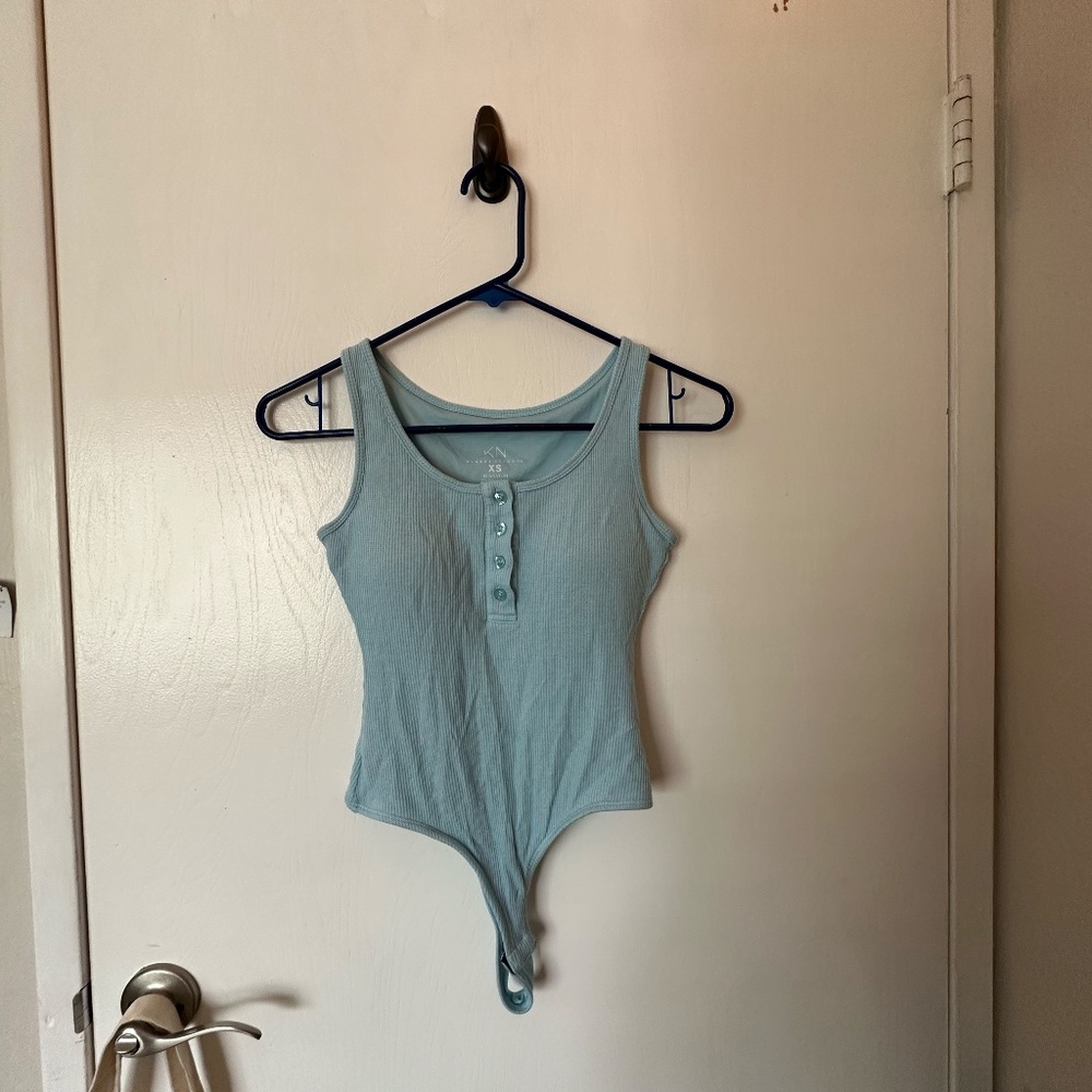KLASSY NETWORK - Baby Blue Henley Tank Bodysuit / XS